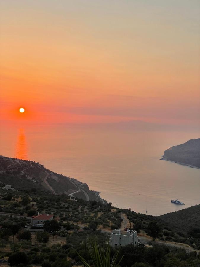 Πύργος Παραδοσιακός Με Μαγευτική Θέα - Villa Traditional Tower With Amazing Sea View Ареополі Екстер'єр фото