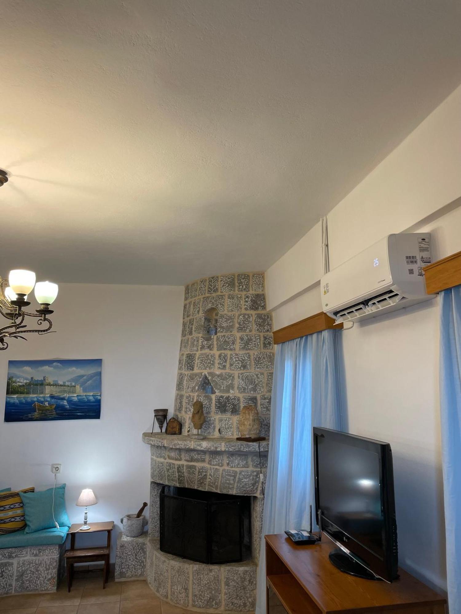 Πύργος Παραδοσιακός Με Μαγευτική Θέα - Villa Traditional Tower With Amazing Sea View Ареополі Екстер'єр фото